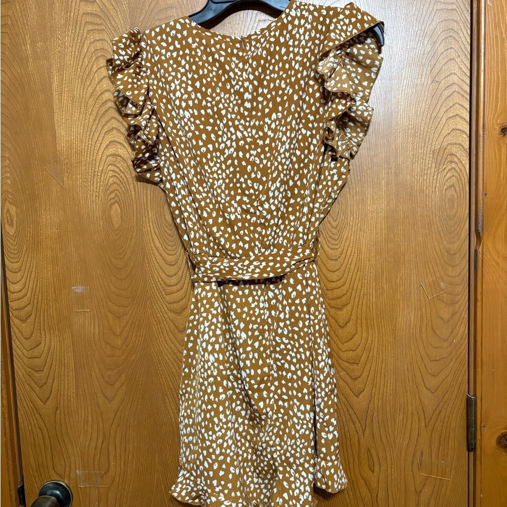 NWOT SHEIN Brown and White Ruffle Sleeves Romper